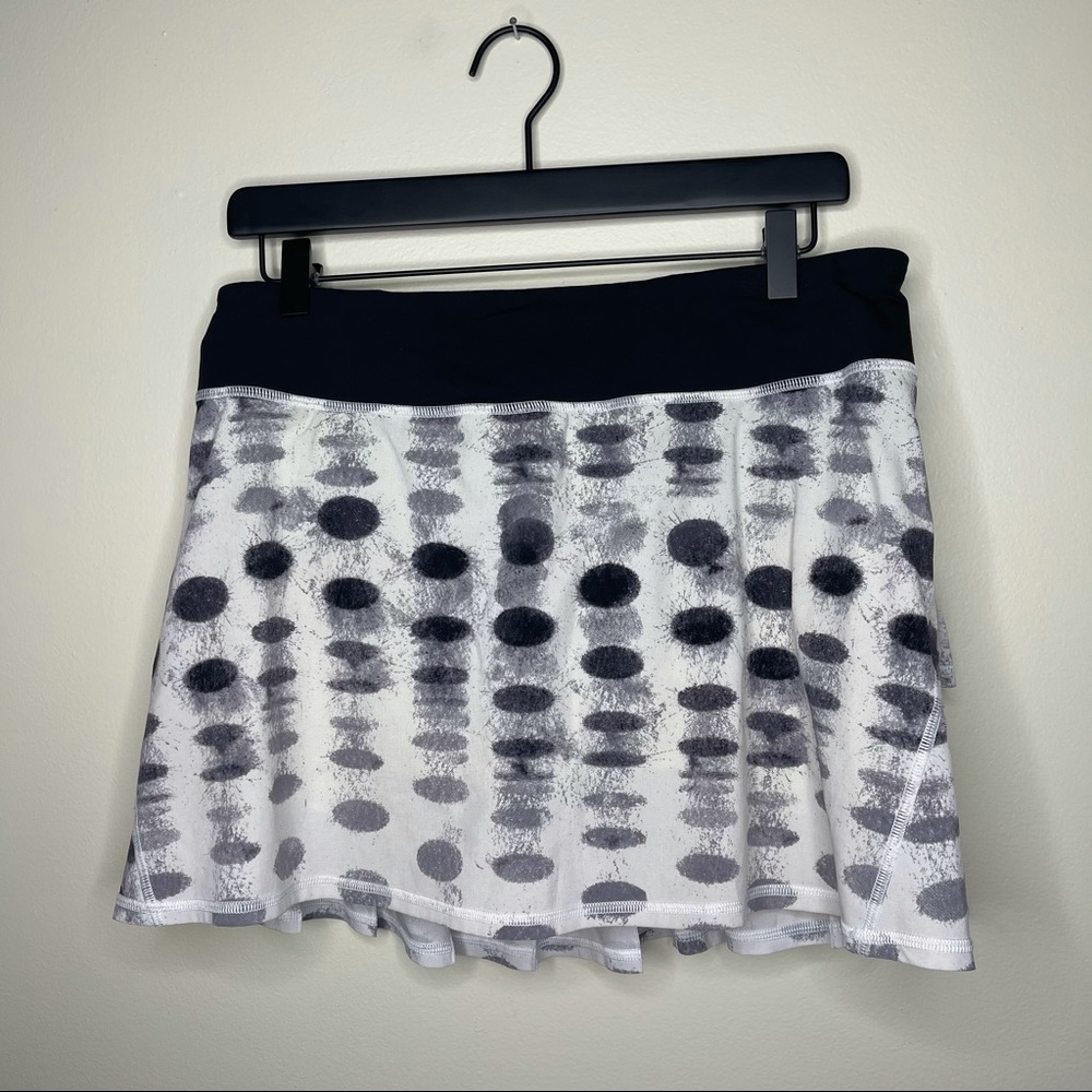 Lululemon | Pace Setter Skort in Seaside Dot Sz 8